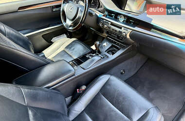 Седан Lexus ES 2012 в Одесі