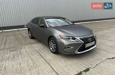 Lexus ES  2015