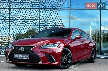 Lexus ES 2022