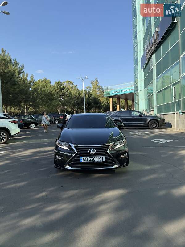 Седан Lexus ES 2016 в Одессе