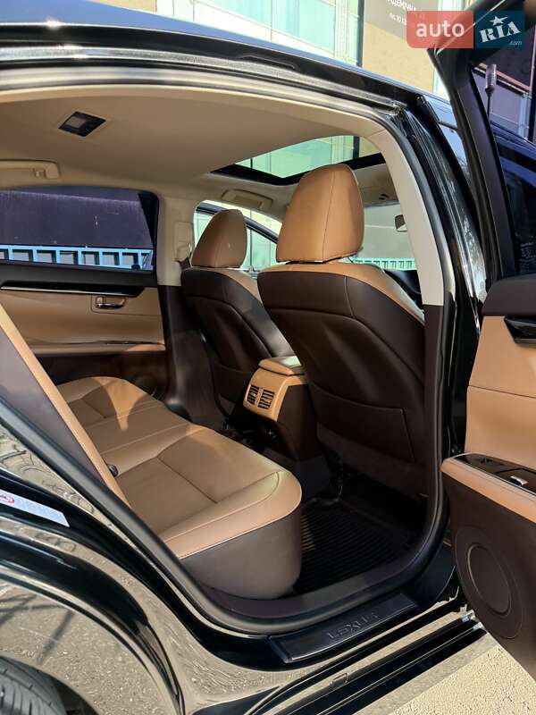 Седан Lexus ES 2016 в Одессе