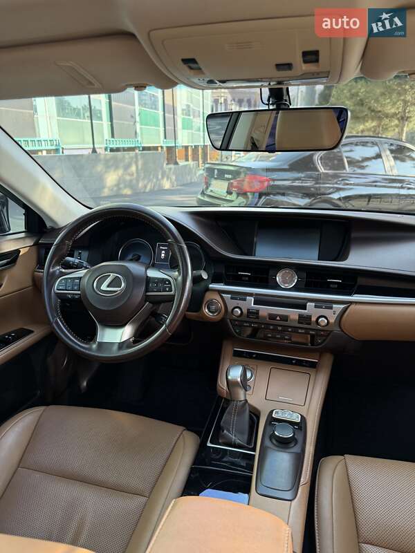 Седан Lexus ES 2016 в Одессе