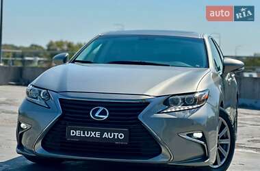 Lexus ES  2018