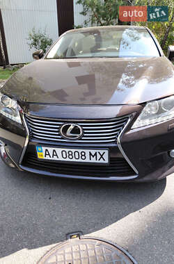 Lexus ES  2012