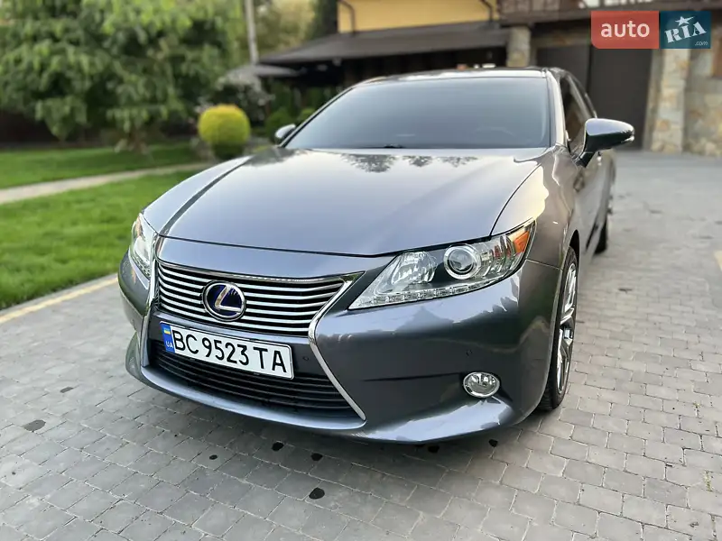 Lexus ES 2012