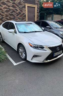 Lexus ES  2013