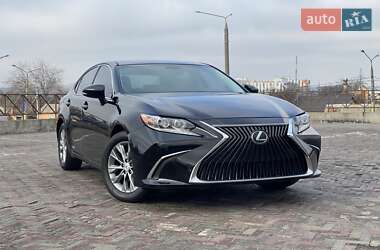 Lexus ES  2013