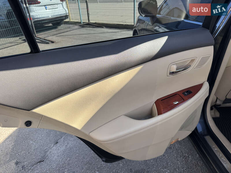 Седан Lexus ES 2006 в Киеве