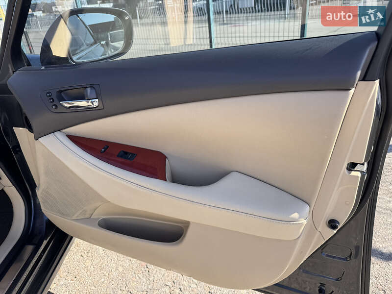 Седан Lexus ES 2006 в Киеве
