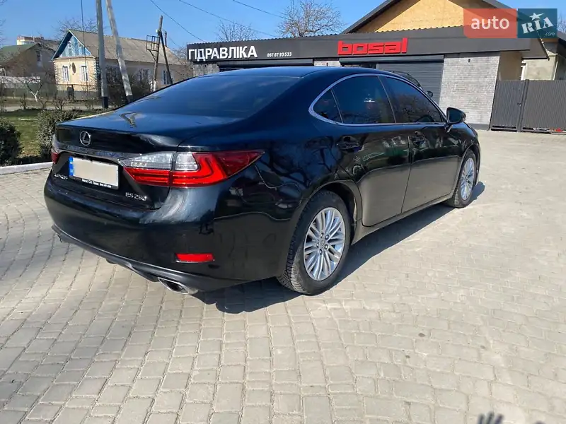 Lexus ES 2017