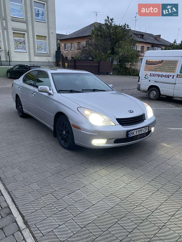 Lexus ES 2001