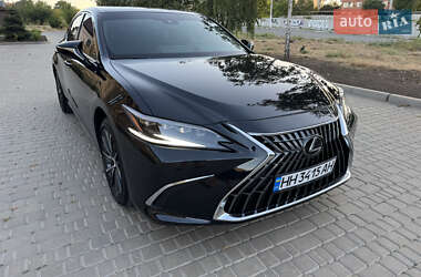 Lexus ES  2024