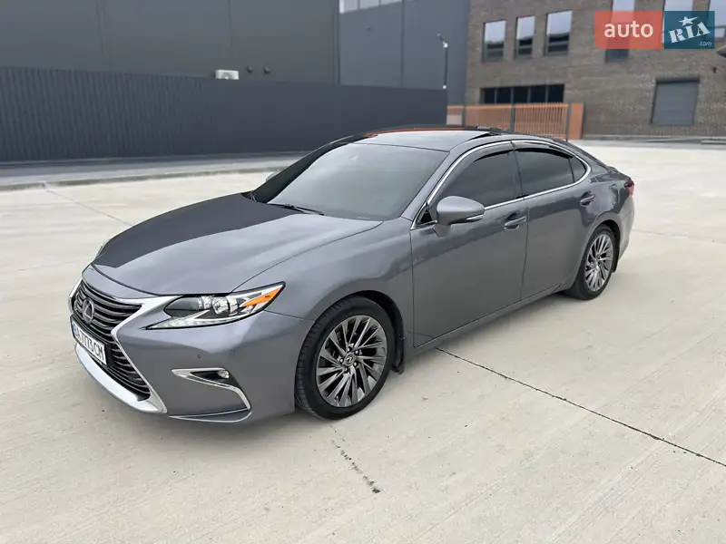 Lexus ES