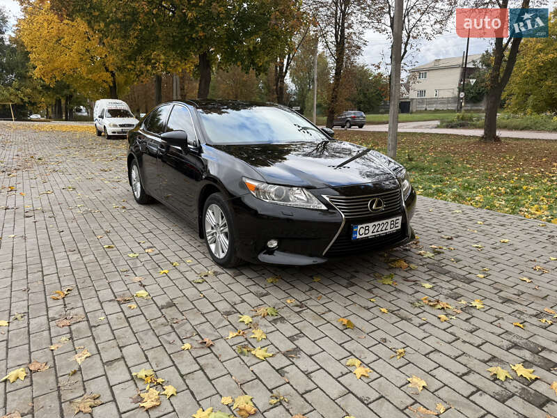Седан Lexus ES 2015 в Прилуках Седан Lexus ES 2015 в Прилуках