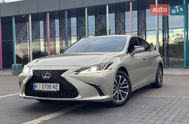 Lexus ES 2021