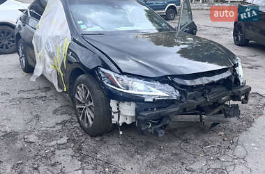 Lexus ES  2022
