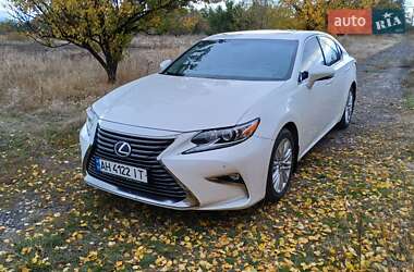 Lexus ES  2016