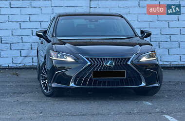 Lexus ES  2023