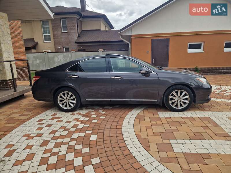 Седан Lexus ES 2010 в Запоріжжі