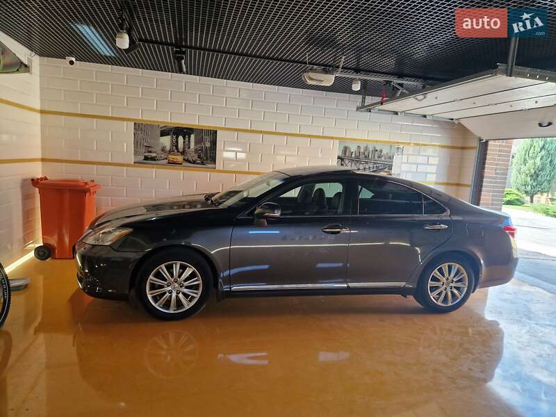 Седан Lexus ES 2010 в Запоріжжі