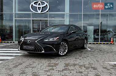 Lexus ES  2024