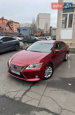 Lexus ES  2013