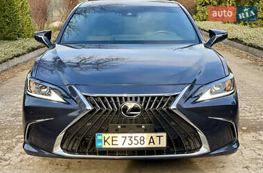 Lexus ES 2022
