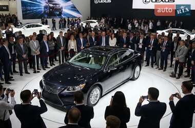 Lexus ES  2015