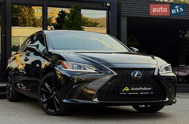 Lexus ES  2023