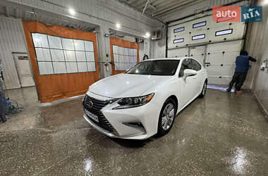 Lexus ES  2012