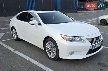 Lexus ES  2013