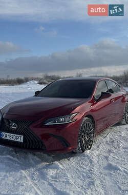 Lexus ES  2019
