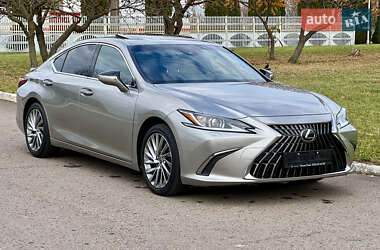 Lexus ES  2024