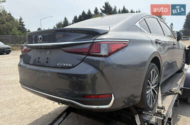 Lexus ES  2023