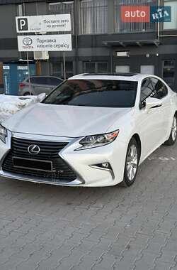 Lexus ES  2016