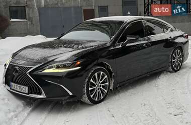 Lexus ES  2018
