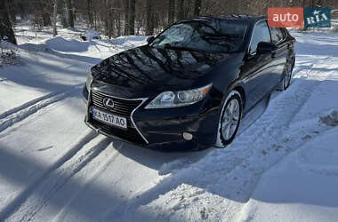 Lexus ES  2012