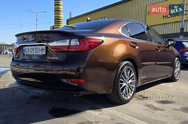 Lexus ES  2016