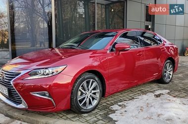 Lexus ES  2018