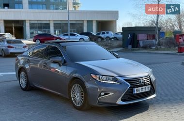 Lexus ES 2016