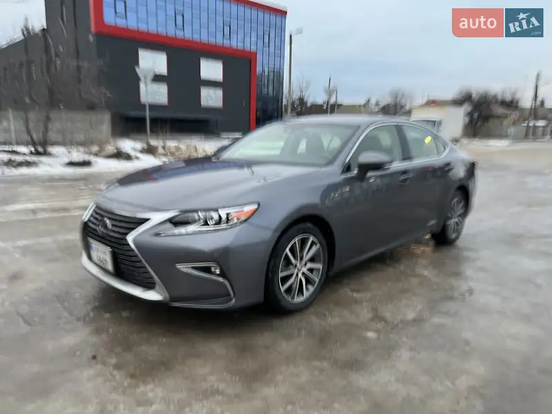 Lexus ES 2017