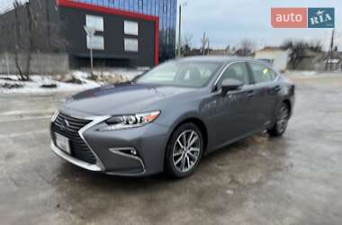 Lexus ES  2017