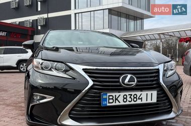 Lexus ES  2015