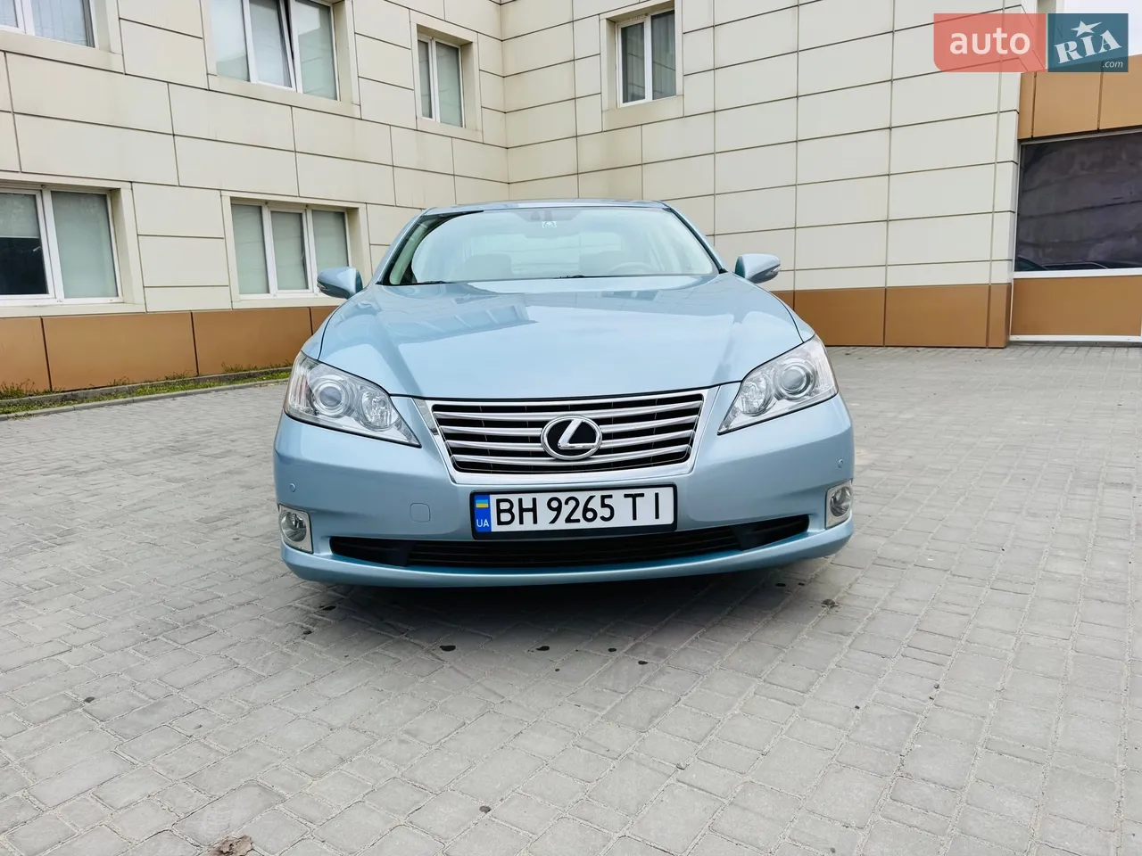2010 Lexus ES - мініатюра 2