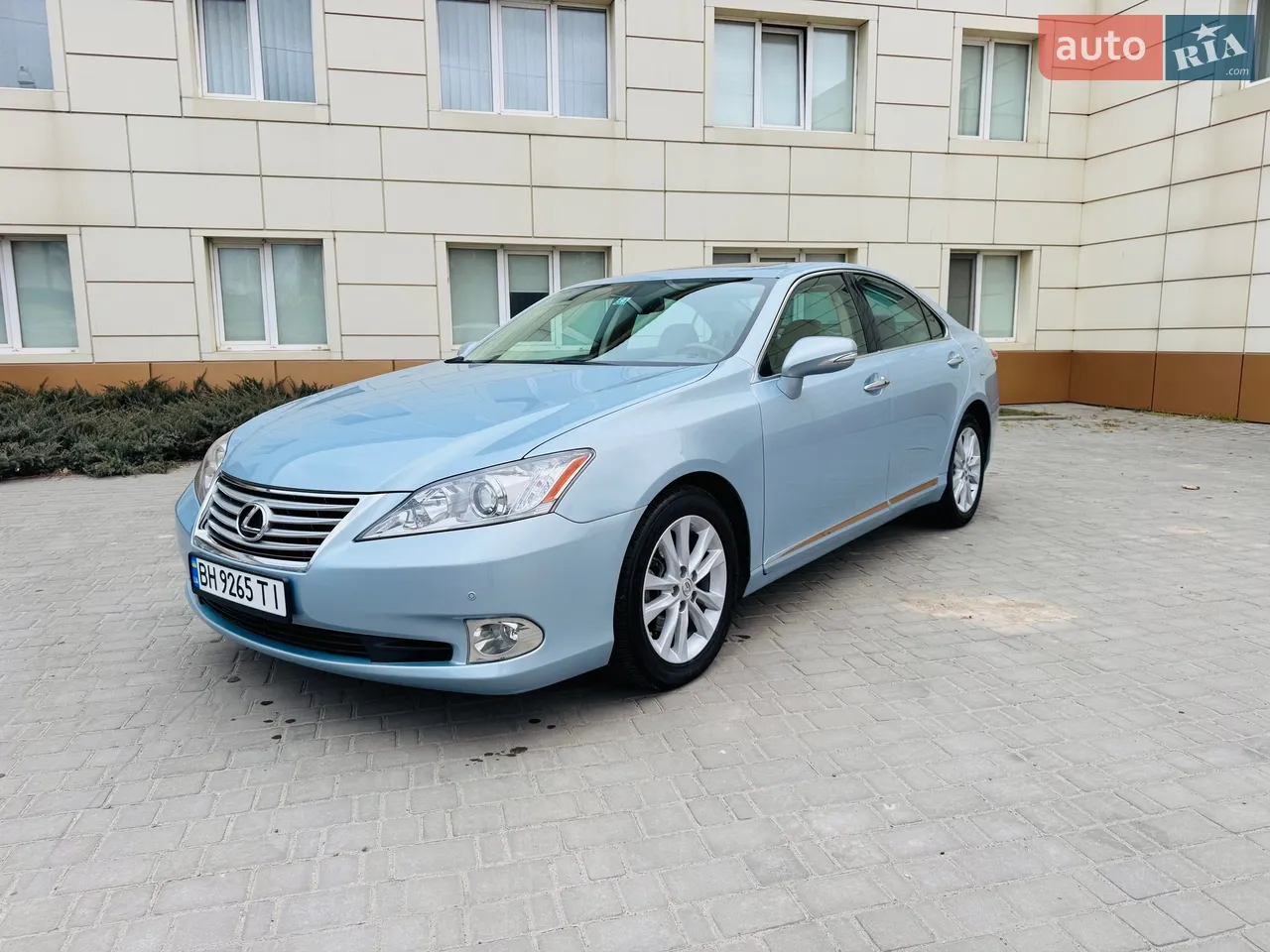 2010 Lexus ES - мініатюра 4