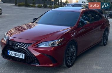 Lexus ES  2019