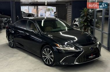 Lexus ES  2019