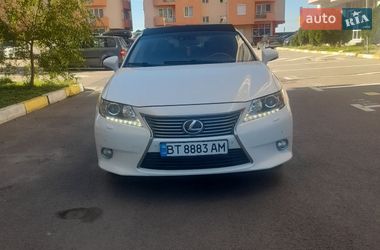 Lexus ES  2012