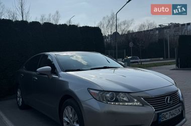 Lexus ES  2015