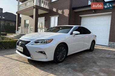 Lexus ES 2018